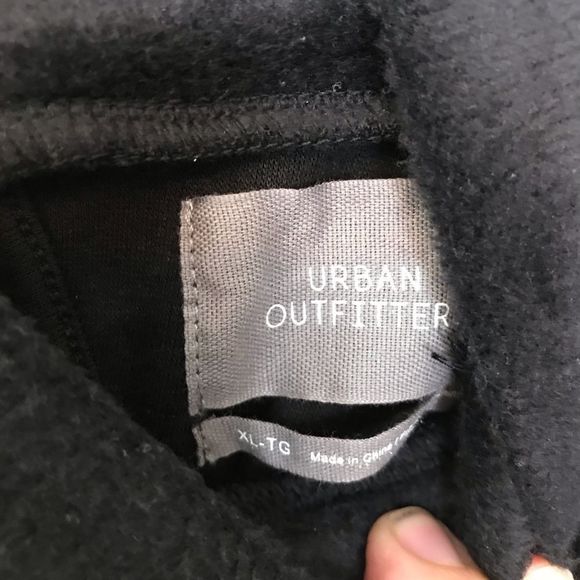 Urban Outfitters Audrey Cropped Pearl Sweater - Picture 9 of 10